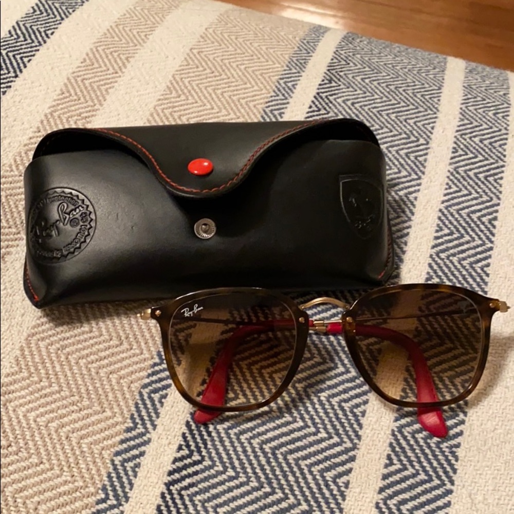 Ray Ban: Scudiera Ferrari Collection Sunglasses